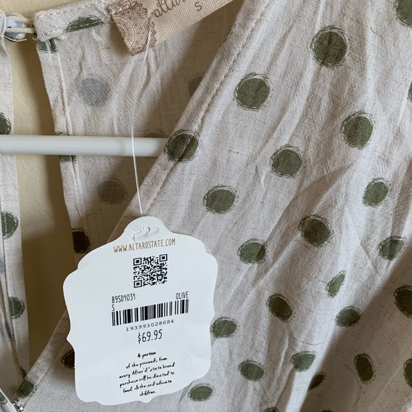 ✨NWT Altar’d State Polka Dot Wrap Dress - Picture 4 of 4